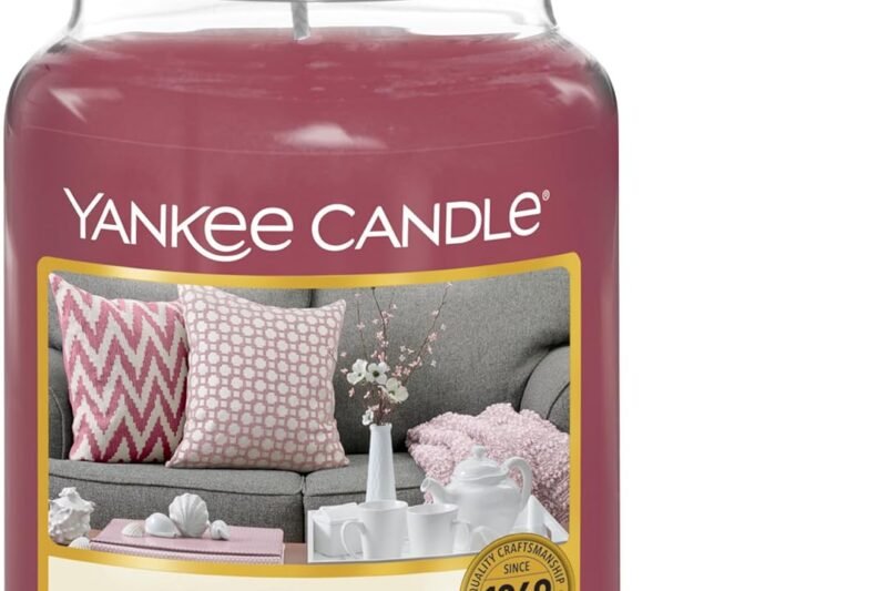 Yankee Candle Scented Candle, Home Sweet Home, Burn Time up to 150 Hours, Large Candle in Glass